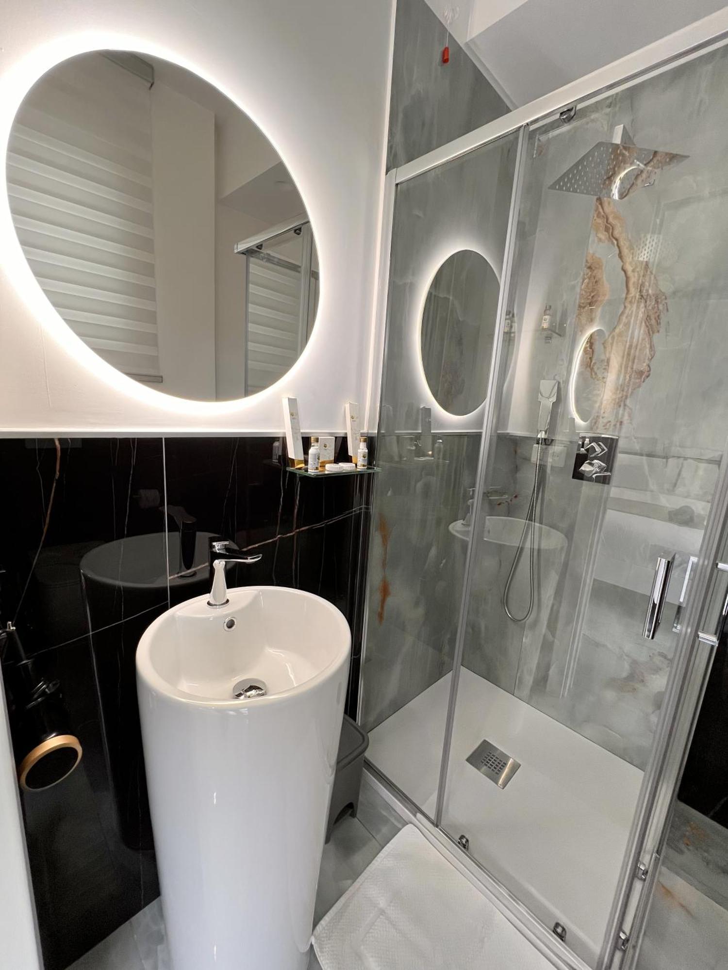 Suite 14 Scalea Bagian luar foto